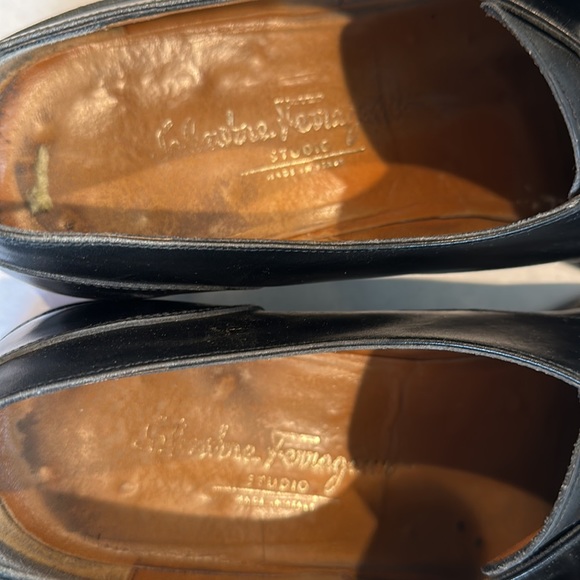 Mens Ferragamo size 10D, black, monk strap, cap toed shoes. - Picture 5 of 5